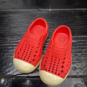 Native Kids Water Shoes - Red